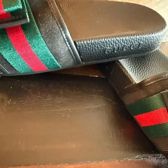 Gucci Black Slides with Green and Red Bow Straps - Picture 4 of 5